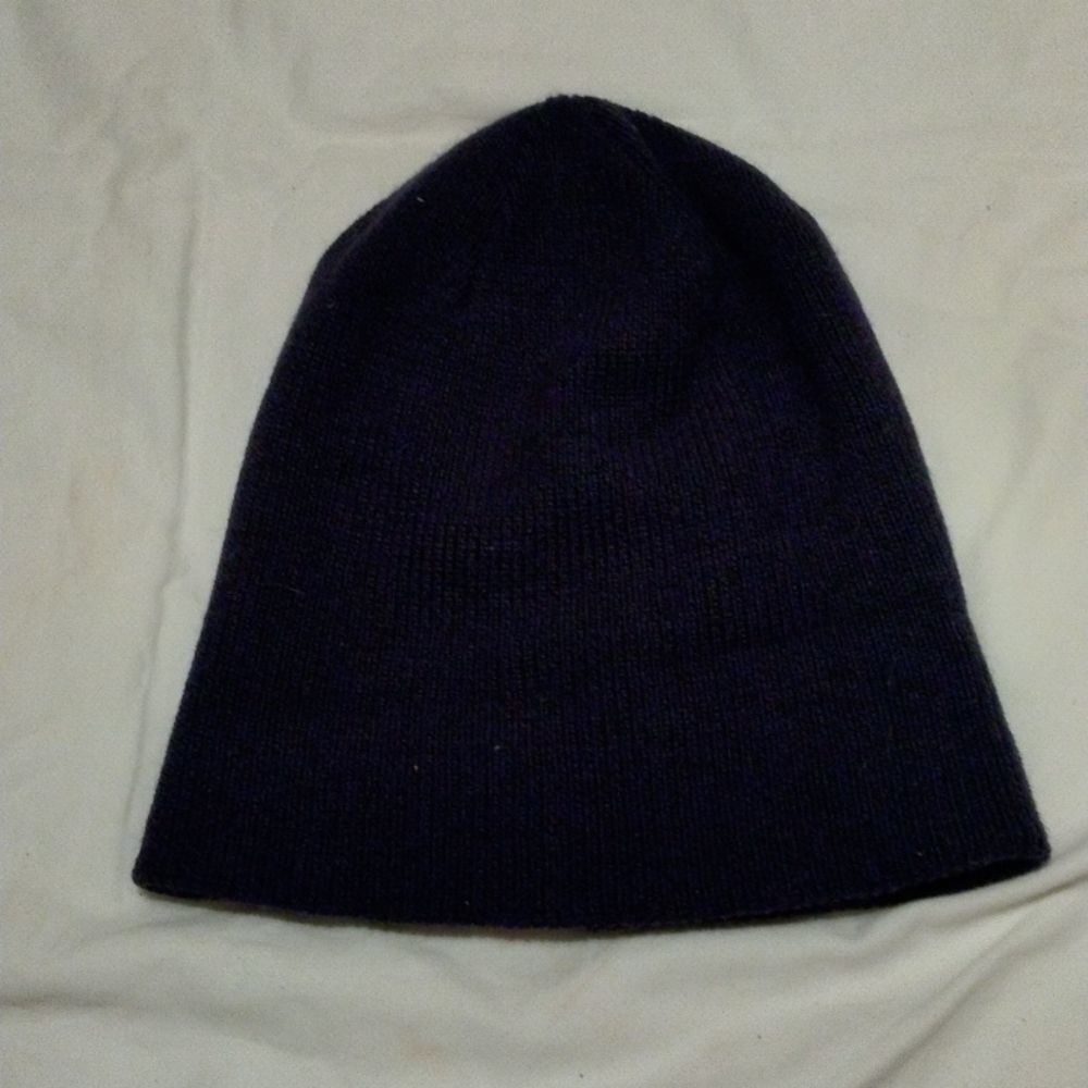 NWT TWO Blind Brothers soft knit beanie